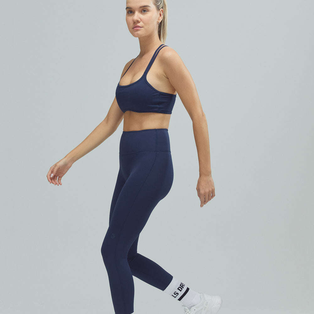 
                      
                        ACTIVE DRILLS Scrunch Leggings Navy
                      
                    