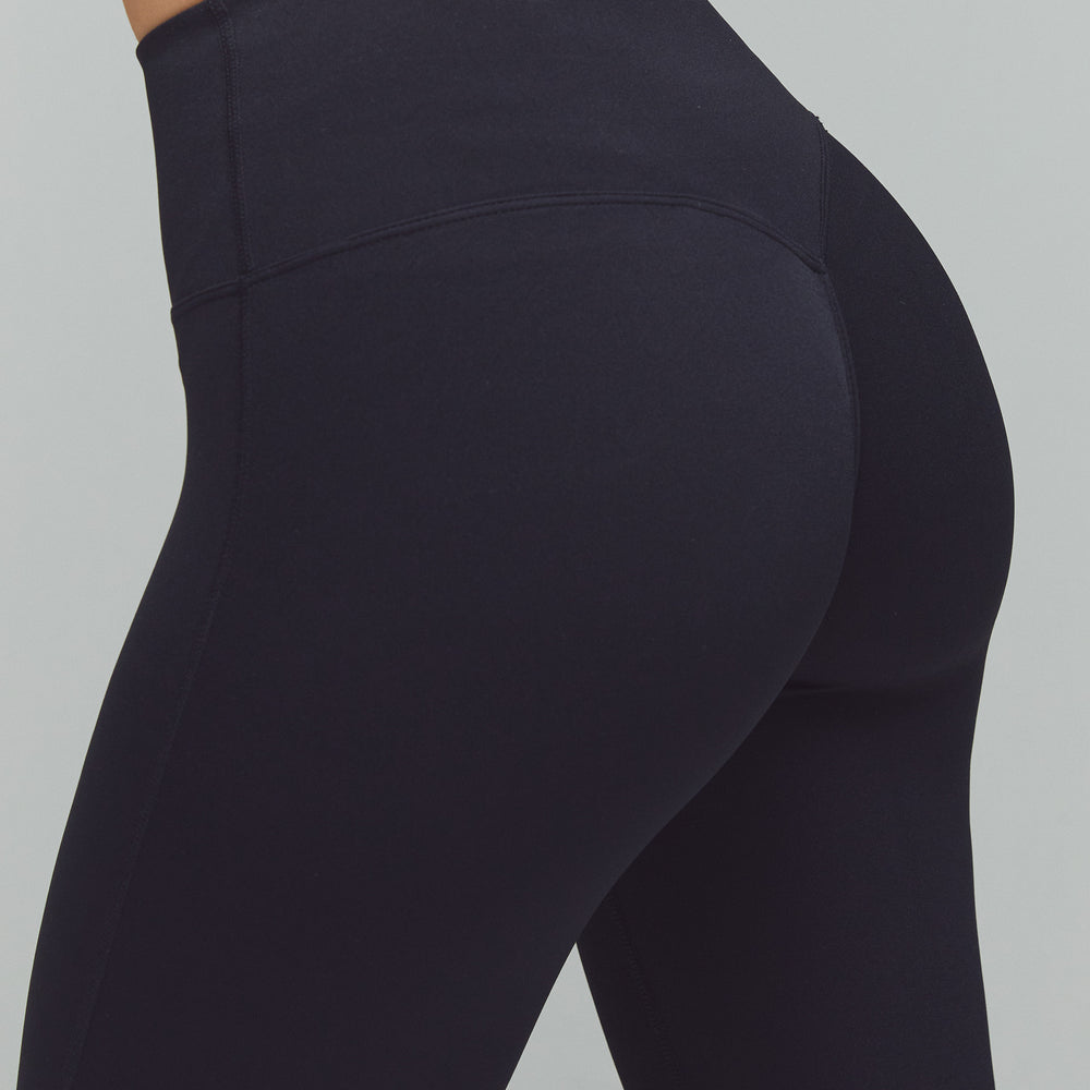 
                      
                        ACTIVE DRILLS Scrunch Leggings Black
                      
                    