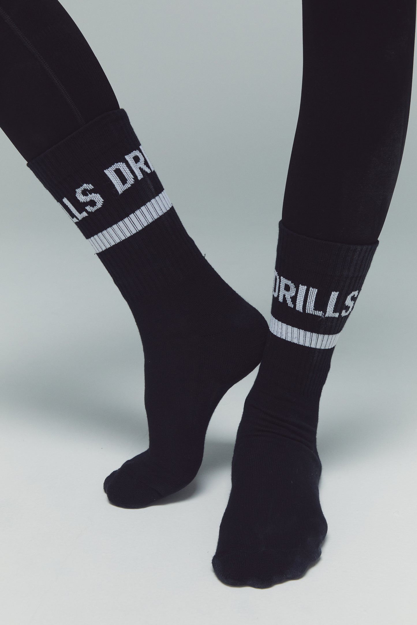 DRILLS Toujours Socks Black