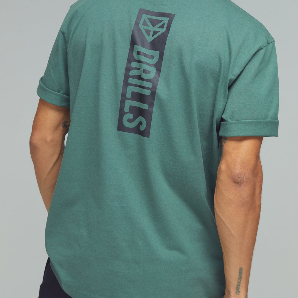 RECREATION DRILLS Vertical Graphic Tee Dark Sage Green/Black