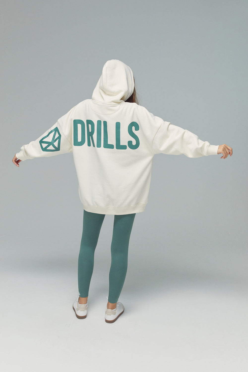 RECREATION DRILLS Signature Sweat à capuche Whisper White/Dark Sage Green 