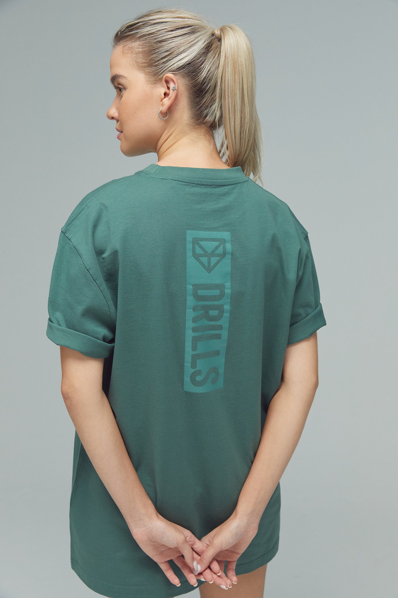 RECREATION DRILLS Vertical Graphic Tee Dark Sage Green