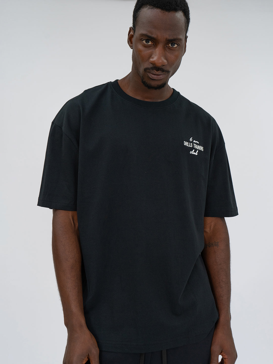 6am Tee Black / White 1