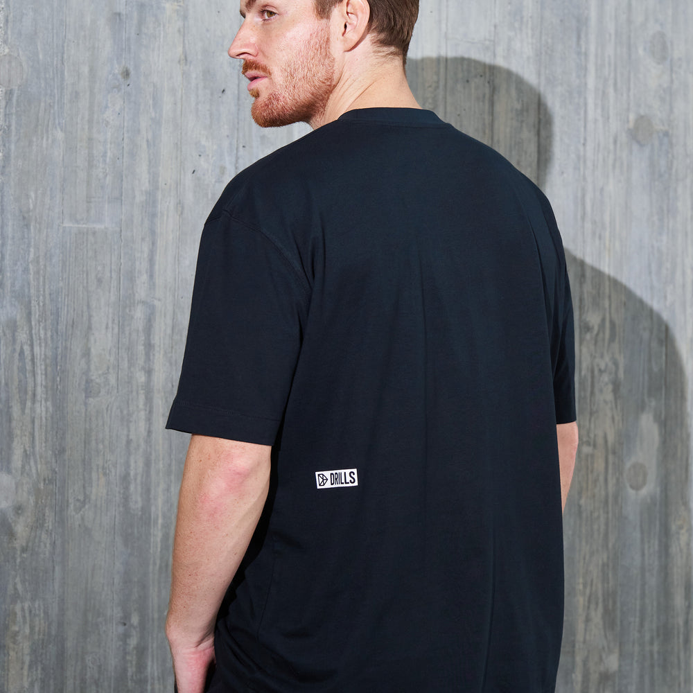 RECREATION DRILLS D-Logo Graphic Tee Black/White