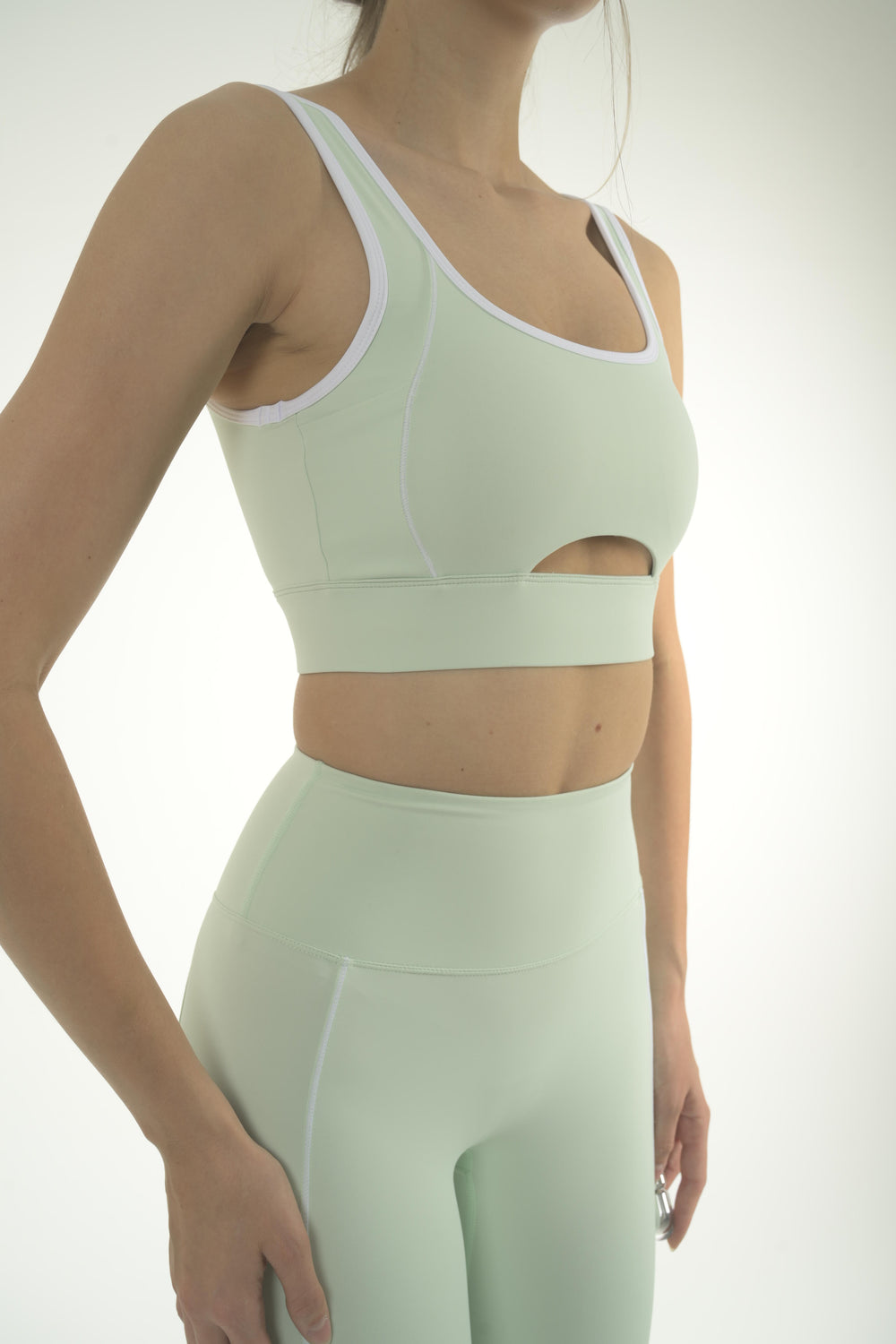 RACQUET DRILLS Bra Gossamer Green / White 1