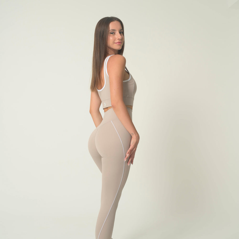 
                      
                        RAQUET DRILLS Leggins Atmosphere White 3
                      
                    
