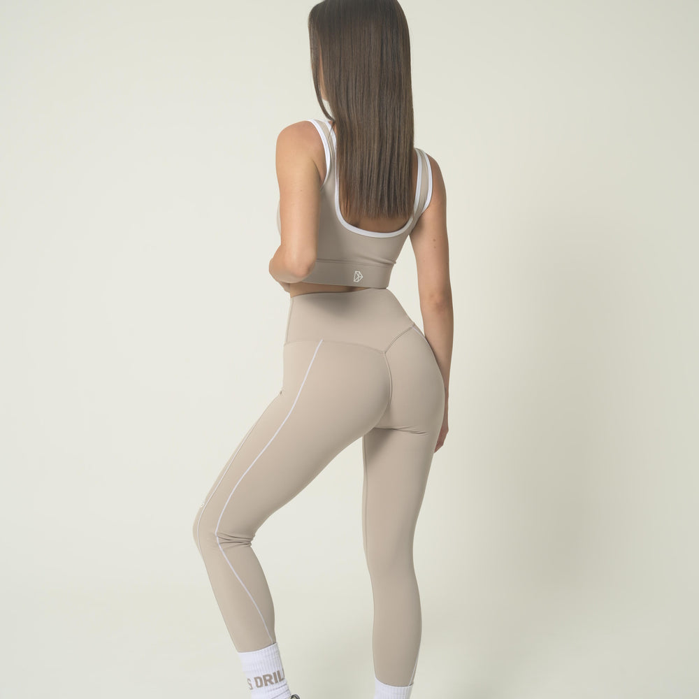 
                      
                        RAQUET DRILLS Leggins Atmosphere White 5
                      
                    