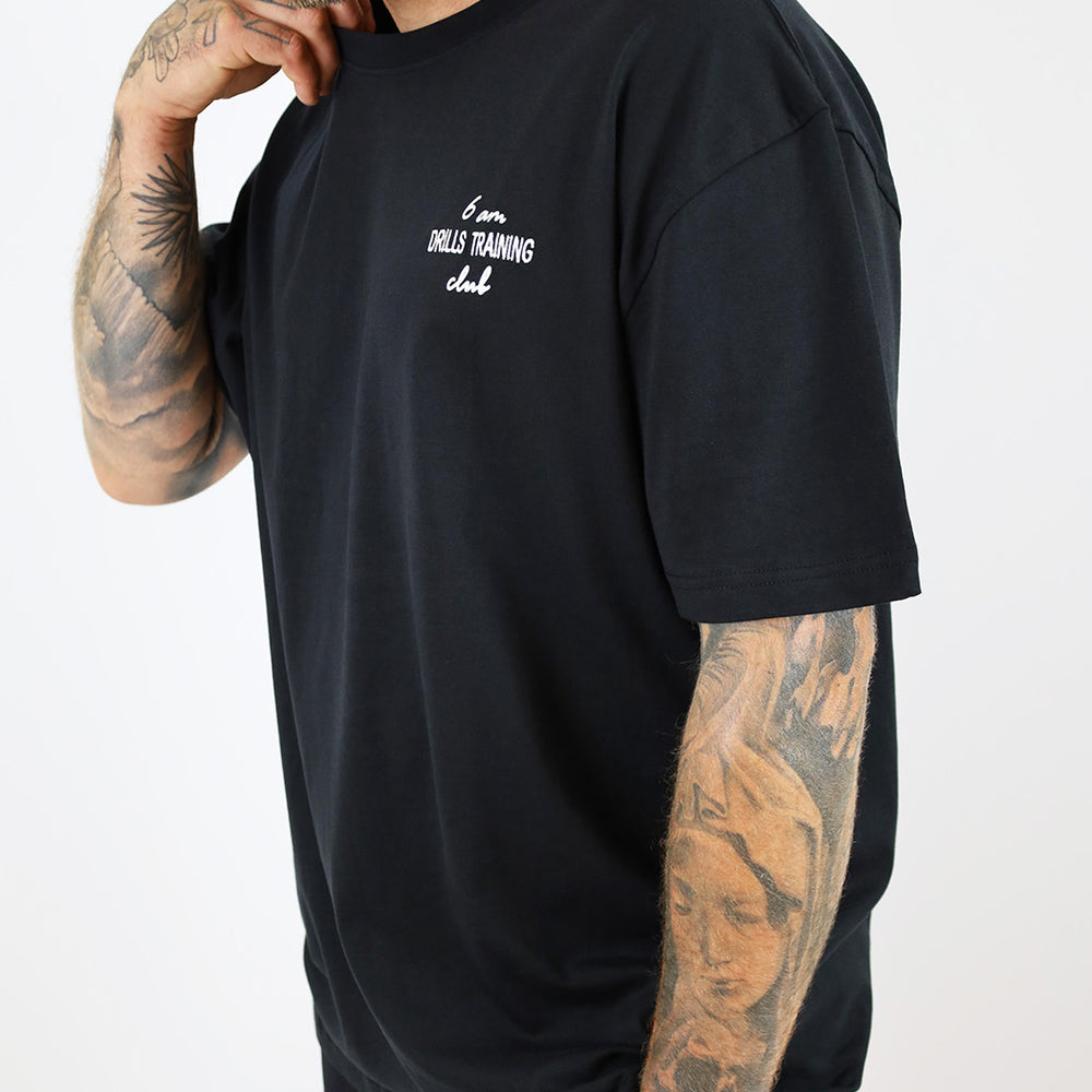 
                      
                        RECREATION DRILLS 6am Tee Black / White 3
                      
                    