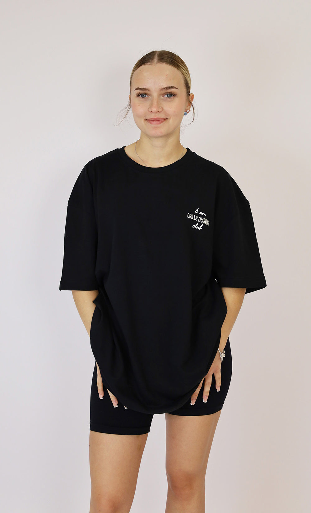 RECREATION DRILLS 6am Tee Black / White w1