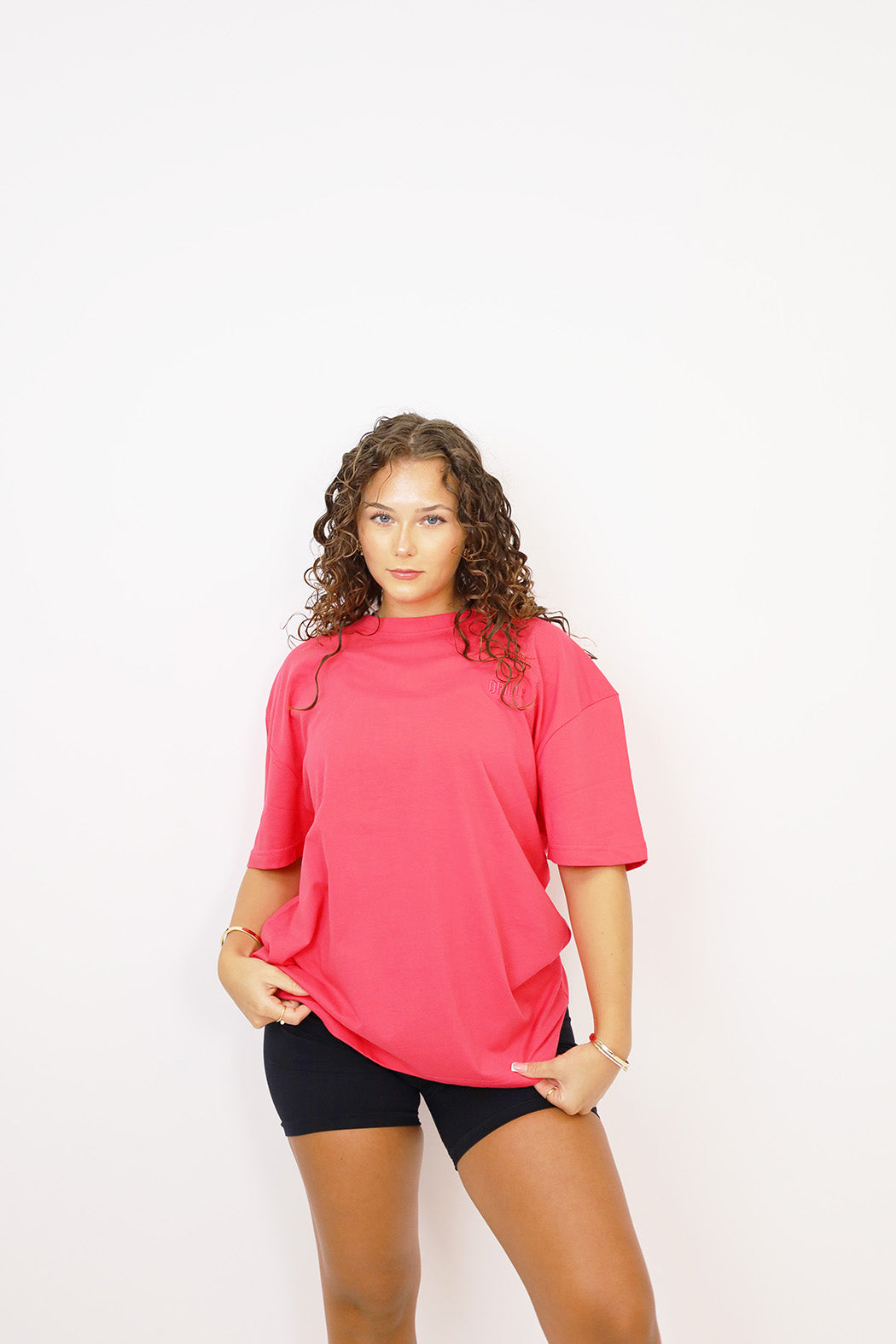 RECREATION DRILLS Athlete Script Tee Raspberry / Black / White w 4