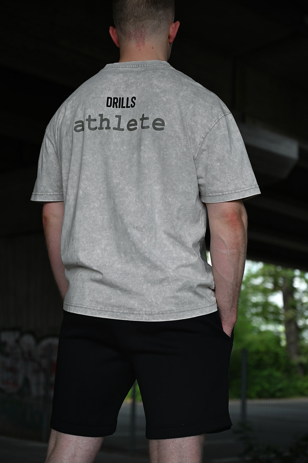 RECREATION DRILLS Athlete Tee Off White / Black / Fungi neu 2